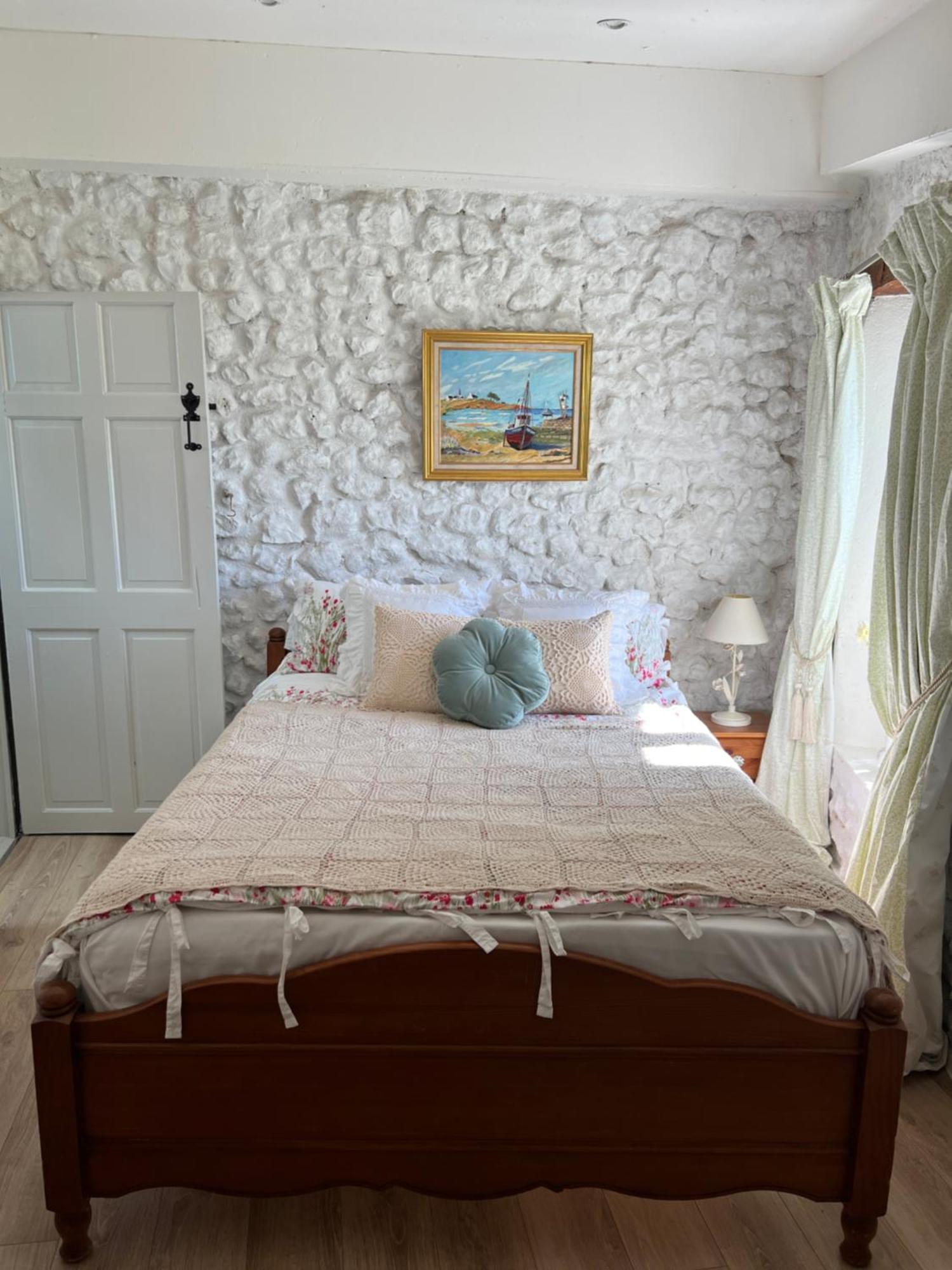 Entire Apartment With Swimming Pool Near Aubeterre Saint-Romain  Buitenkant foto